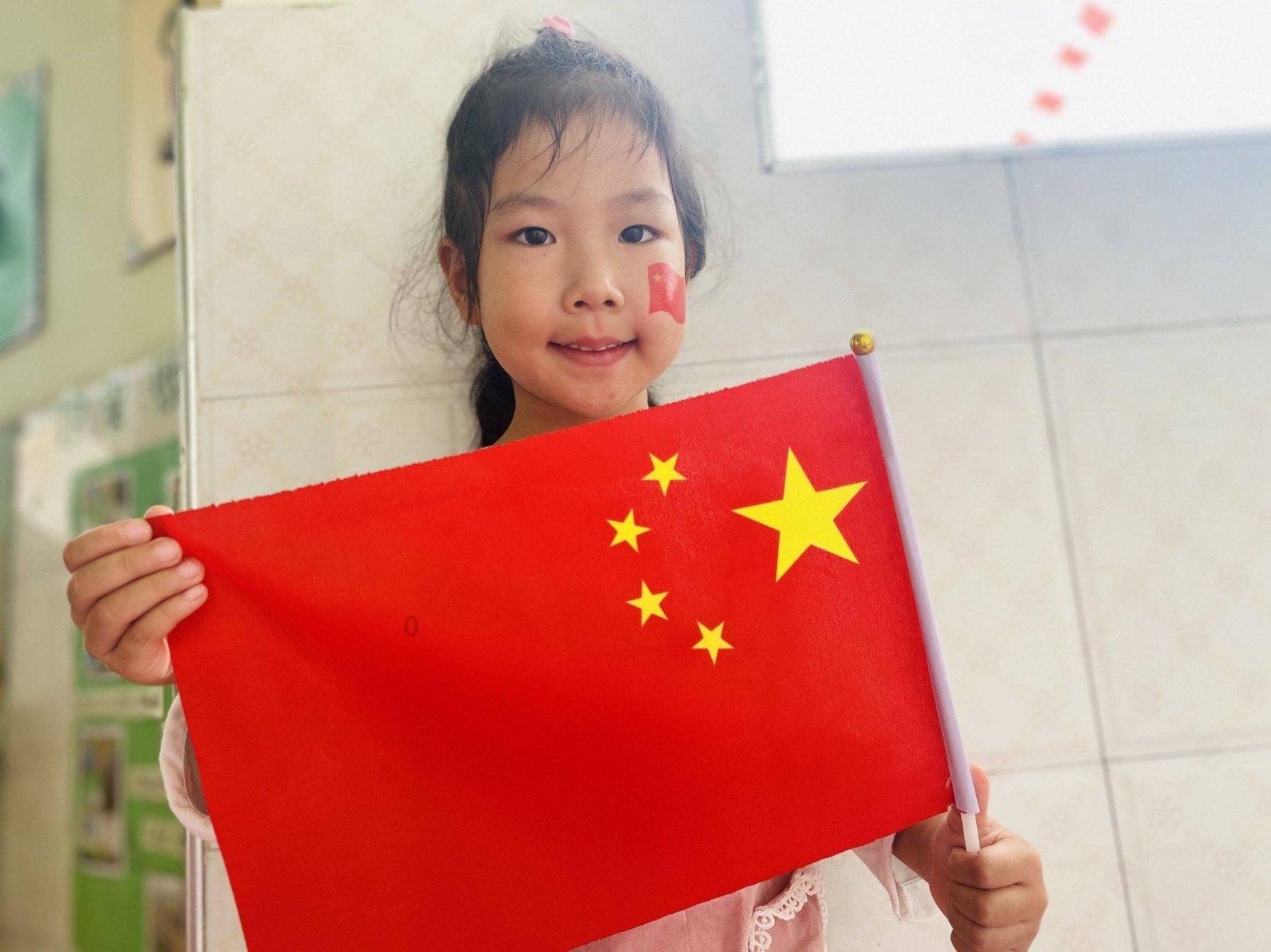 迷失在街头的男孩